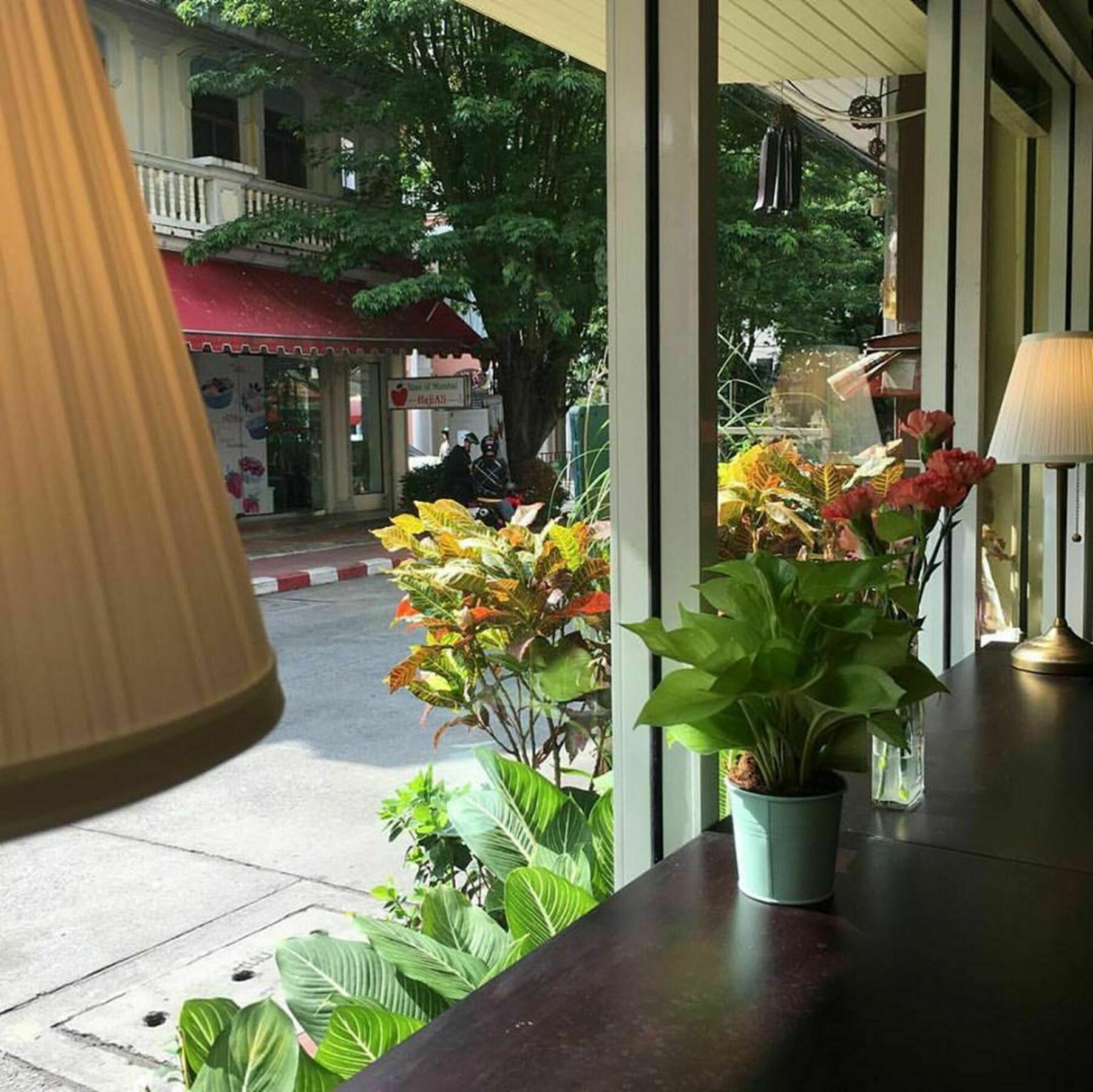 Bed and Breakfast Folk Poshtel Silom Bangkok Zewnętrze zdjęcie