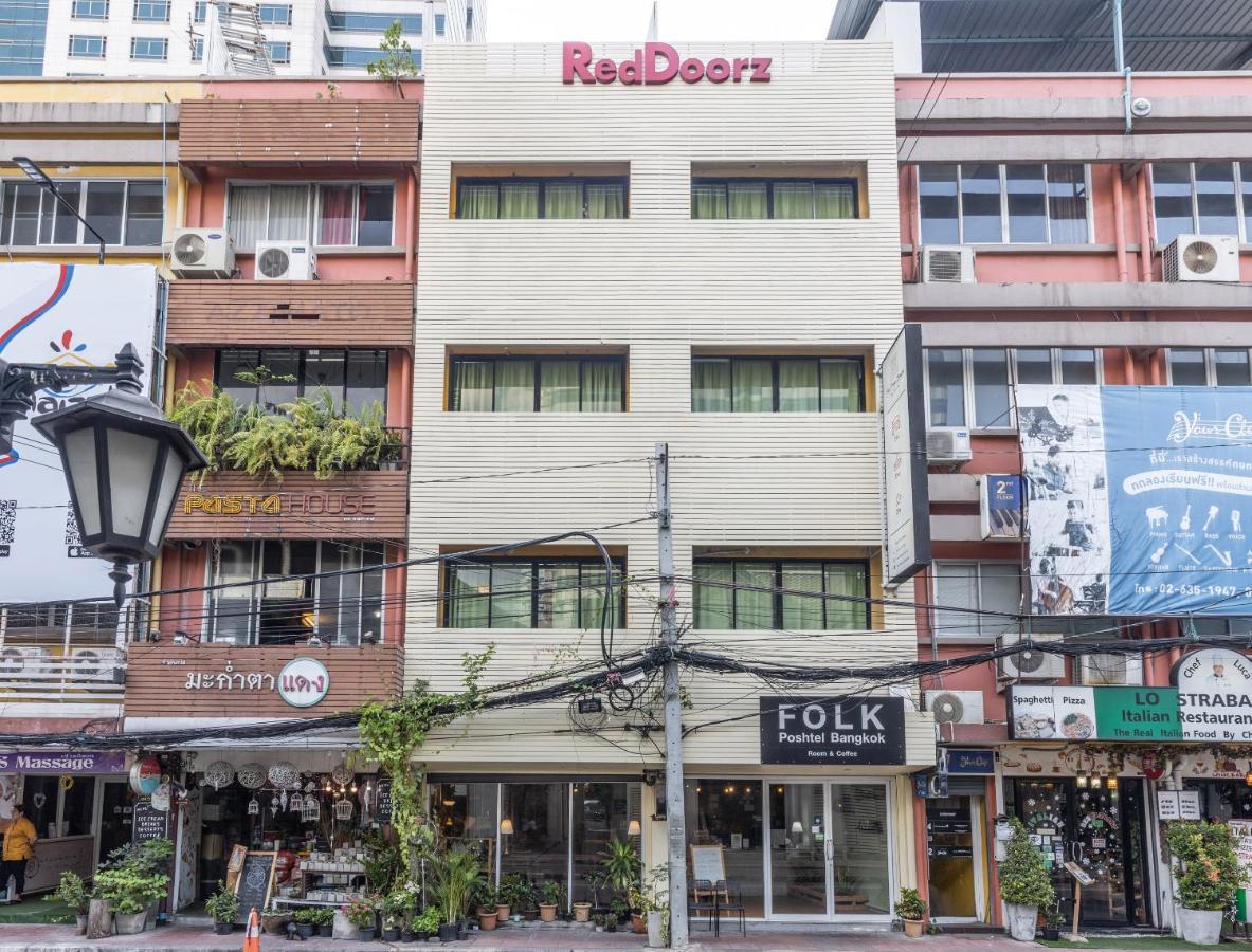 Bed and Breakfast Folk Poshtel Silom Bangkok Zewnętrze zdjęcie