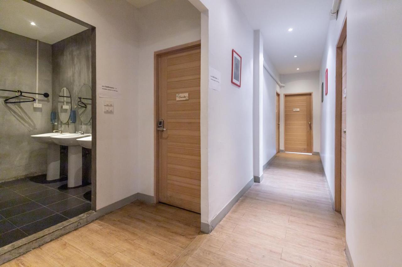 Bed and Breakfast Folk Poshtel Silom Bangkok Zewnętrze zdjęcie