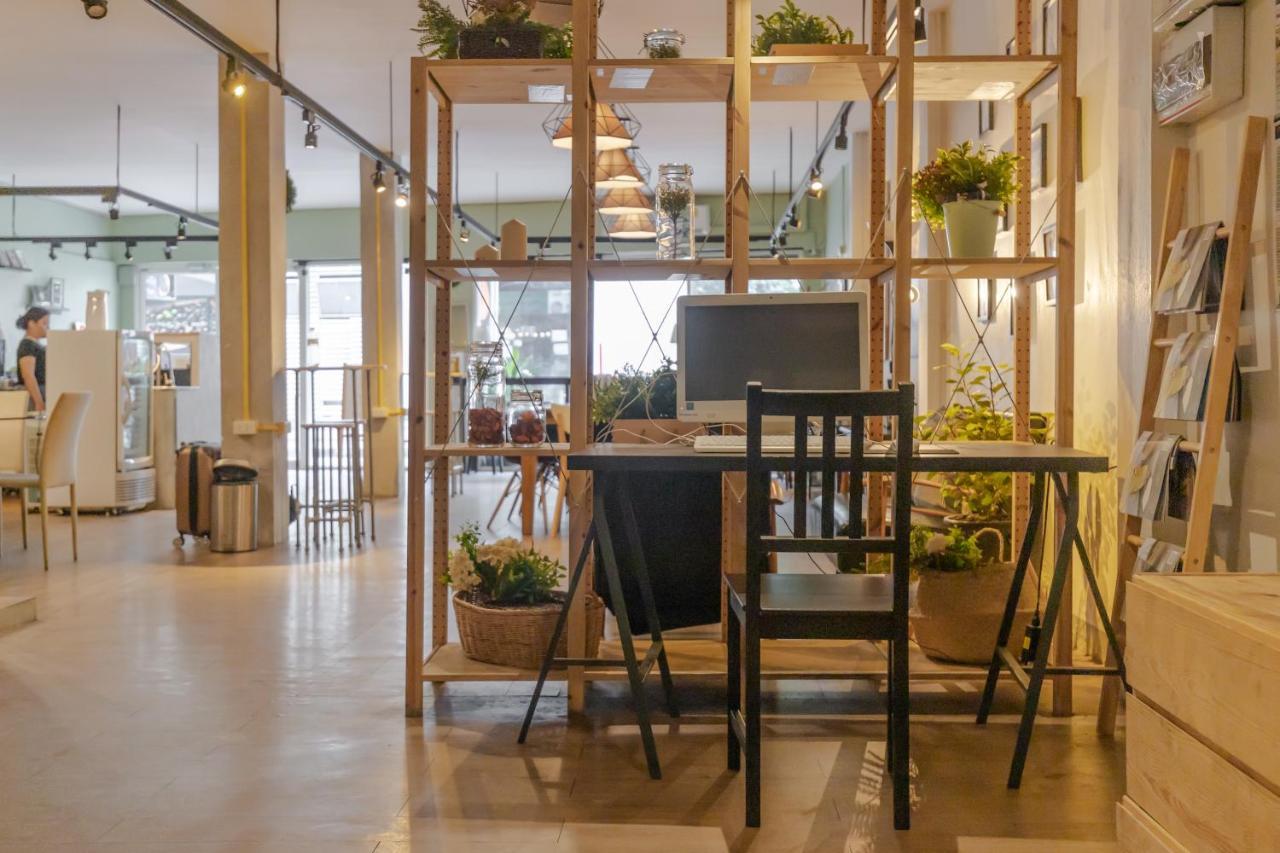 Bed and Breakfast Folk Poshtel Silom Bangkok Zewnętrze zdjęcie